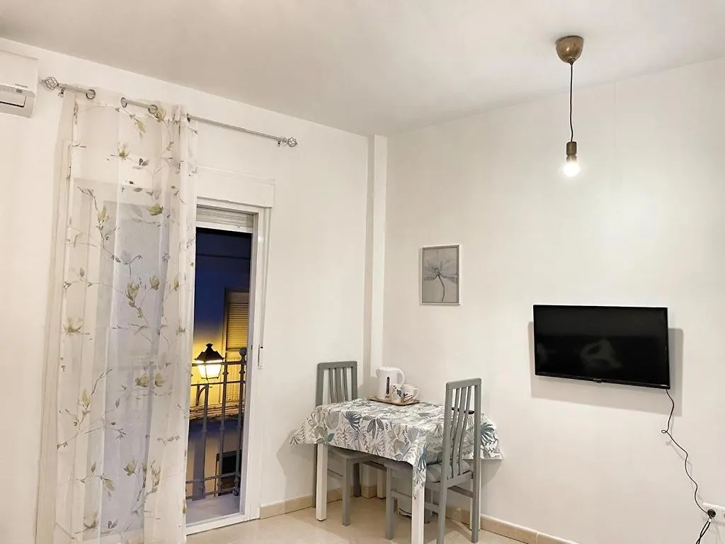 Luna Ensuites Centro Malaga